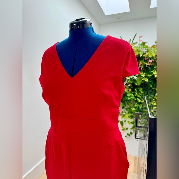 Donna Morgan cap sleeve red jumpsuit - Size 16 - Picture 2 of 8
